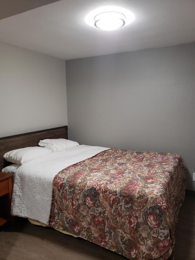 Parkrose Inn And Suites Portland Bagian luar foto